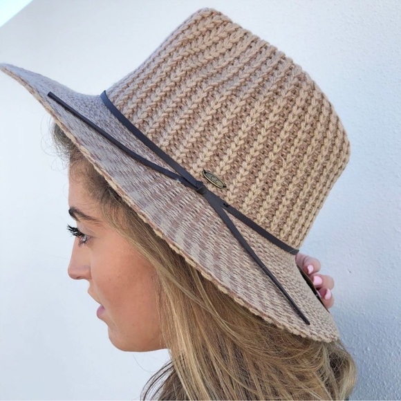 NWT Tan Beige Knit Fedora Hat- CC Beanie - Picture 1 of 8